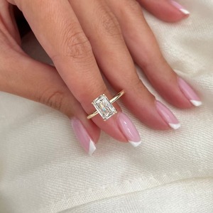 Bague solitaire en diamant de laboratoire de 2 carats, taille coussin, design unique, délicate, en or 14k ou 18k, pour fiançailles ou mariage, tendance, certifiée IGI - Product Image 6