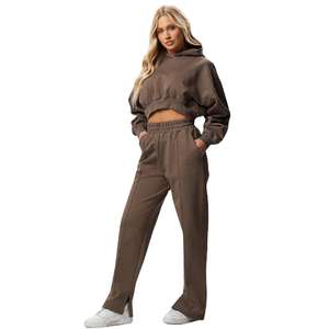 Conjunto de 2 Piezas para Mujer, Sudadera Corta con Capucha y Pantalones, Sudadera Corta de Felpa Marrón con Pantalones a Juego, Corte Regular Informal - Product Image 1