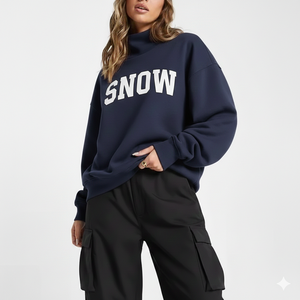 Sweat-shirt en tricot surdimensionné pour femme, col montant, de haute qualité, avec étiquette personnalisée sur le devant, design minimaliste, style décontracté - Product Image 1