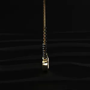 Pendentif en or avec deux diamants CVD de laboratoire en forme de poire, couleur D-E, certifié IGI, clarté VVS-VS, pour fiançailles et mariage - Product Image 4