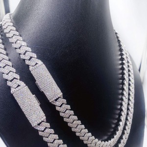 Collar de Cadena Cubana Personalizado con Diamantes de Imitación, Suministro Directo de Fábrica, para Estilo Urbano y de Rapero, Disponible para la Venta - Product Image 5