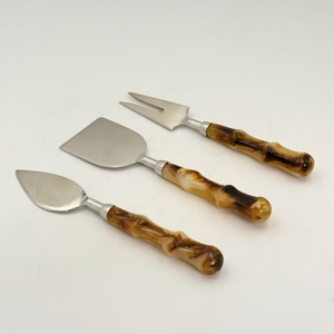 ชุดมีดชีสสแตนเลสขนาดเล็ก 3 ชิ้น พร้อมด้ามจับเรซิ่น ชุดอุปกรณ์ครัวสำหรับตัดชีส - Product Image 3