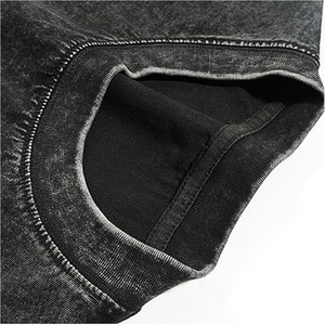 Ensemble décontracté d'été léger pour homme : T-shirt tricoté respirant à manches courtes effet délavé et short assorti - Product Image 5