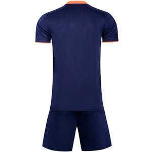 Ensemble de maillots de foot personnalisés en sublimation, shorts en polyester respirant, tenue de foot internationale. - Product Image 2