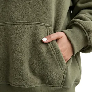 Sudadera con Capucha Extra Grande Color Verde Oliva para Mujer, con Bolsillo Tipo Canguro, Manga Larga, Fabricante OEM de Marca Privada - Product Image 6
