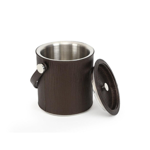 Seau à glace sophistiqué en métal recouvert de cuir marron, avec poignée de transport arquée, couvercle intégré et pinces décoratives, idéal pour les fêtes - Product Image 2