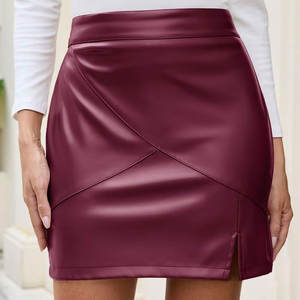 Fabricant de vêtements – Nouvelle collection printemps-automne : Jupe plissée noire en cuir élégante et décontractée à taille haute pour femme - Product Image 1