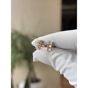Pendientes de Oro de 14K con Diamantes Cultivados en Laboratorio QUBE STAR, 0.25 Ct, Corte Brillante Redondo de Triple Piedra, Joyería de Lujo para Mujer - Product Image 6