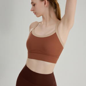 Soutien-gorge de sport premium pour femme, idéal pour la gym, la course, le yoga et l'entraînement – Confortable, respirant et offrant un excellent maintien - Product Image 6