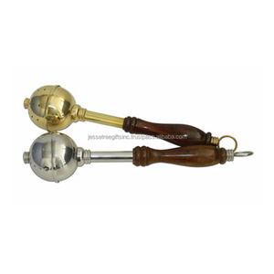 Rociador de agua bendita de metal con acabado plateado Forma redonda Calidad genuina con mango de madera Estilo de flor Navidad - Product Image 5