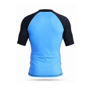 Camiseta Deportiva de Manga Corta para Hombre, Diseño Moderno, Precio Económico, con Logotipo Personalizado, Hecha en Pakistán - Product Image 2