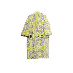 Vente en gros de robes longues kimono en coton biologique vintage pour femmes, écologiques, matelassées, faites à la main, festival indien, printemps automne - Product Image 1