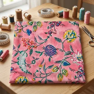 Belle poudre rose imprimé floral haute qualité main bloc impression pour robes rideau serviette tout usage tissu en gros - Product Image 2