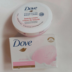 <b>Dove</b> <b>Face</b> Intensive <b>Cream</b> And Beauty <b>Cream</b> - Product Image 1