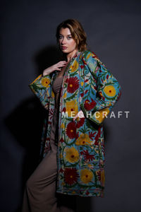 Kimono Bohemio con Bordado Floral Suzani, Chaqueta de Invierno Uzbeca, Abrigo Largo Informal, Prenda Exterior Tejida, Talla Grande, con Diseño Especial - Product Image 6