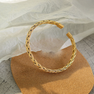 Nouveau Magnifique Bracelet Jonc Ouvert en Alliage Métallique Doré et Argenté, Torsadé, Idéal pour Cadeau de Fête - Product Image 6