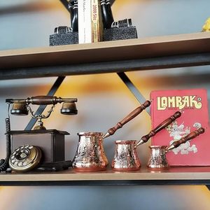 Cafetera Portátil de Metal Hecha a Mano para Acampar al Aire Libre, con Materiales de Alta Calidad - Product Image 6