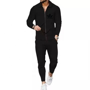 Ensemble de survêtement noir pour homme, veste zippée intégrale et pantalon de jogging, avec bandes latérales contrastées, en polyester respirant, vêtements de sport décontractés - Product Image 4