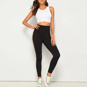 Leggings de yoga personnalisés en gros pour femmes avec logo imprimé par sublimation – Leggings de sport et de fitness haut de gamme pour femmes - Product Image 6