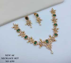 Collar de circonita chapado en oro con aretes de imitación de perlas, conjunto de joyería clásico para novias, bodas y fiestas para mujer. - Product Image 1