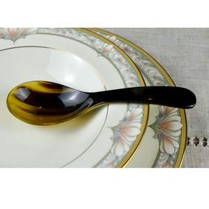 Cuchara de Cuerno de Búfalo Natural de Calidad Perfecta - Ecológica y Apta para Lavavajillas, Diseño Personalizado para Decoración de Alimentos y Uso Doméstico - Product Image 5