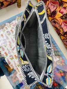 Sac fourre-tout en coton matelassé imprimé singe noir, sac à main pour femme, sac de shopping réutilisable fait à la main, sac à bandoulière pour vente en boutique - Product Image 5