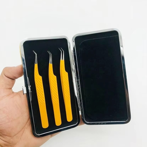 Pinzas para Pestañas Profesionales de Marca Privada, de Acero Inoxidable Sólido Naranja de 45 Grados, Antimagnéticas, con Punta de Diamante de 10 mm - Product Image 1