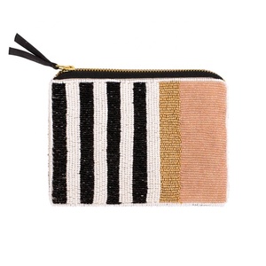 Nouvelle dernière pochette perlée personnalisée pour les femmes à la main pochette à glissière de haute qualité - Product Image 5