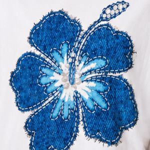 Camiseta Blanca Extra Grande Personalizada para Mujer con Estampado Gráfico de Flor de Hibisco Azul, Camiseta Casual de Algodón para Verano, Personalizada OEM ODM al por Mayor - Product Image 6