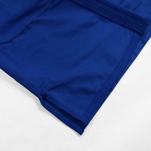 Kimono de Jiu-Jitsu Brasileño Azul Personalizado de Primera Calidad, 450GSM y 350GSM, Tejido de Perlas, 100% Algodón, Aprobado por la IBJJF - Product Image 3
