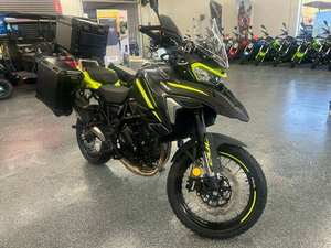 Moto de tourisme d'aventure TRK 702X 2025 très bien notée, 1000-1500cc, avec garantie de 3 ans, vitesse maximale >80 km/h - Product Image 1