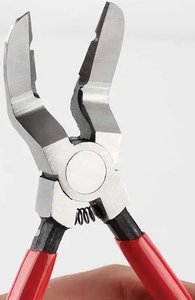 Alicates de 175 mm para quitar/recortar remaches de plástico y hebillas - Product Image 6