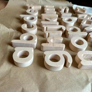 Letras y Números del Alfabeto de Madera, Ecológicos, Forma Cuadrada, Tema Moderno, Hechos a Mano, Duraderos, Artesanía Natural para Decoración del Hogar - Product Image 6