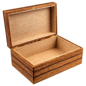 Estuche de viaje compacto de madera premium para cigarros, diseñado para un fácil manejo y una protección confiable de cigarros finos. - Product Image 6