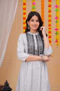 Women Embroidered Formal Suit Set V-Neck A-<b>Line</b> Tunic <b>Pants</b> Summer Wear - Product Image 5