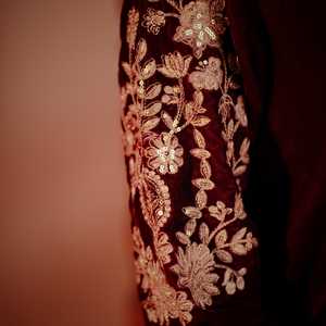 Conjunto de camisa de terciopelo bordado y pantalón Jamawar de 2 piezas PW4199 vestidos de cóctel - Product Image 2