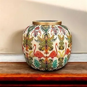 Vase à fleurs hexagonal géométrique en métal doré de haute qualité, martelé, pour décoration d'intérieur haut de gamme et arrangements de mariage - Product Image 6