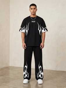 ชุดเสื้อยืดและกางเกงจ็อกเกอร์ผ้าฝ้าย 100% น้ำหนักเบา พิมพ์ลายเปลวไฟสีดำ แห้งเร็ว สำหรับผู้ชาย จาก ONETEN APPARELS สไตล์สตรีทแวร์ คอกลม - Product Image 1