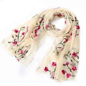 Pañuelo de rayón de algodón hecho a mano para mujer, bufanda con estampado floral, hijab personalizado de la más alta calidad, de la India - Product Image 3