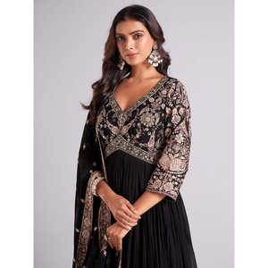 Robes de soirée de créateur, tenue de soirée élégante, robe Anarkali avec pendentif et dupatta - Product Image 4