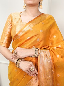 Sari ethnique traditionnel indien en tissage Zari pour les occasions de mariage et les événements festifs pour femmes, tenue élégante et tendance - Product Image 4