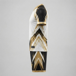 Tela de poliéster ligera y transpirable para uniforme de fútbol profesional, conjunto deportivo premium personalizado de camiseta y pantalones cortos. - Product Image 4