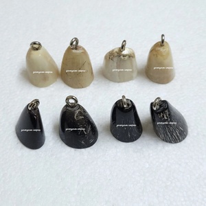 Boutons polis à pointe de corne de buffle naturelle Accessoires de vêtement écologiques faits à la main pour manteaux, vestes et projets d'artisanat - Product Image 5