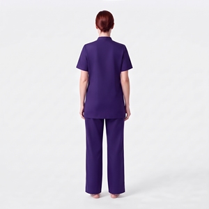 Ensemble de travail personnalisé pour femmes : uniforme de pharmacie et d'hôpital, haut à col montant boutonné à manches courtes et pantalon jogger en polyester et élasthanne - Product Image 4