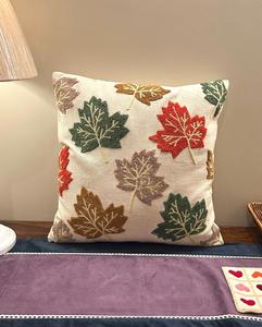 Housse de coussin en coton brodée à la main, design personnalisé, vente en gros pour la décoration d'hôtel, de maison et de salon - Product Image 2