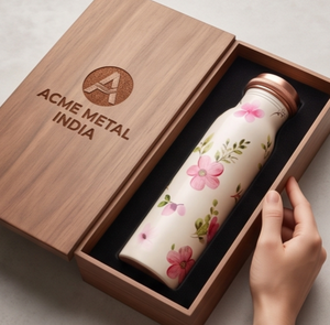 Elegante botella de cobre con estampado floral y diseño llamativo, perfecta para la hidratación diaria, viajes, oficina, gimnasio, hogar y yoga. - Product Image 6