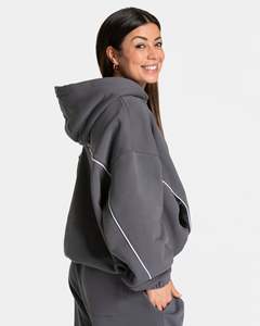เสื้อฮู้ดดี้ผู้หญิงแบบสวมหัวทรงโอเวอร์ไซส์ ผ้าฟลีซพรีเมียม แต่งขอบด้วยผ้าปิ๊ปปิ้ง สีแกรไฟต์ ลายคอนทราสต์ไลน์ เป็นมิตรต่อสิ่งแวดล้อม - Product Image 2