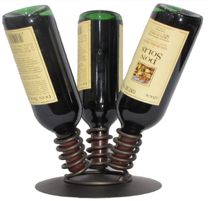 Ensemble de porte-bouteilles à vin en forme d'anneau orbital métallique doré moderne, sur un socle plat robuste, disponible à prix de gros. - Product Image 6
