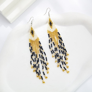 Pendientes Huggie de Estilo Bohemio, Extra Largos, Multicolor, con Cuentas de Semillas y Flecos, Joyería Miyuki, Cuentas de Semillas a la Moda - Product Image 2