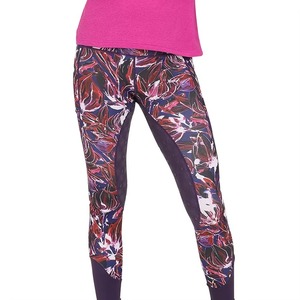 Leggings d'équitation pour femmes avec motif floral et empiècements en mesh, design violet et rose - Product Image 6
